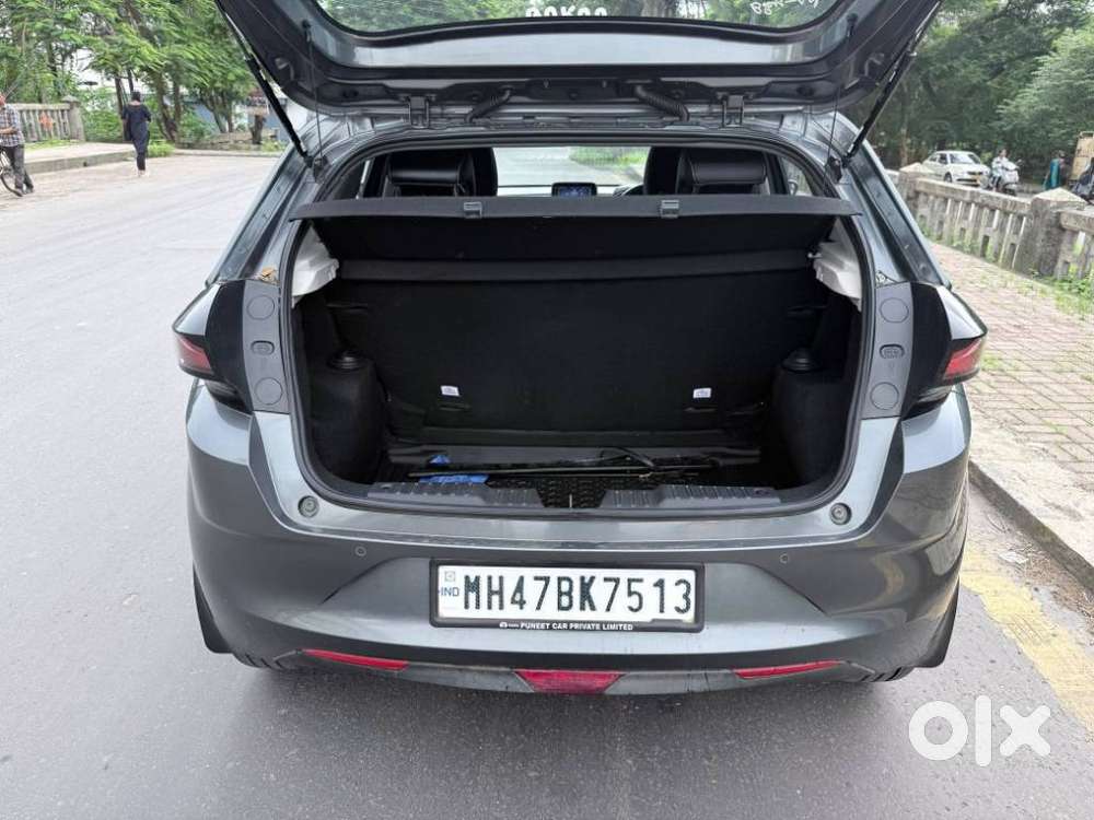 Tata Altroz Xz Plus (s), 2023, Petrol