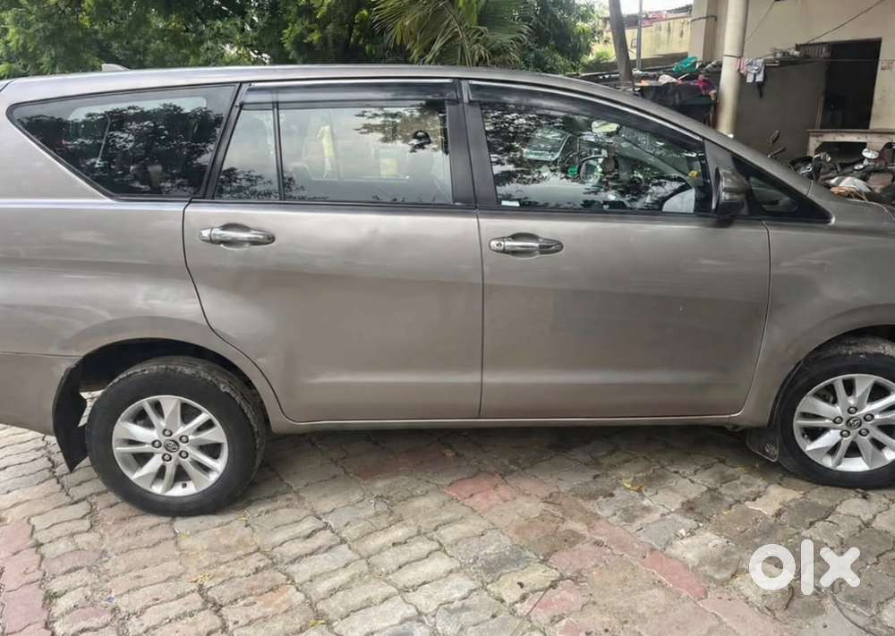 Toyota Innova Crysta Diesel 2018
