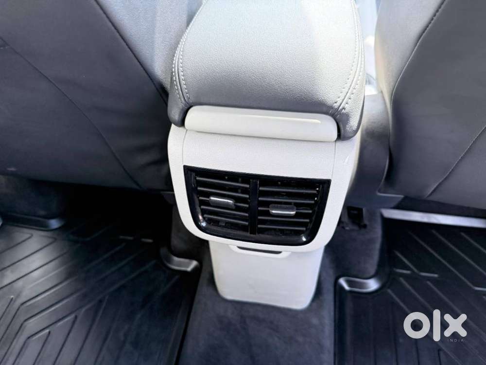 Volkswagen Taigun 1.0 Tsi Topline At, 2023, Petrol