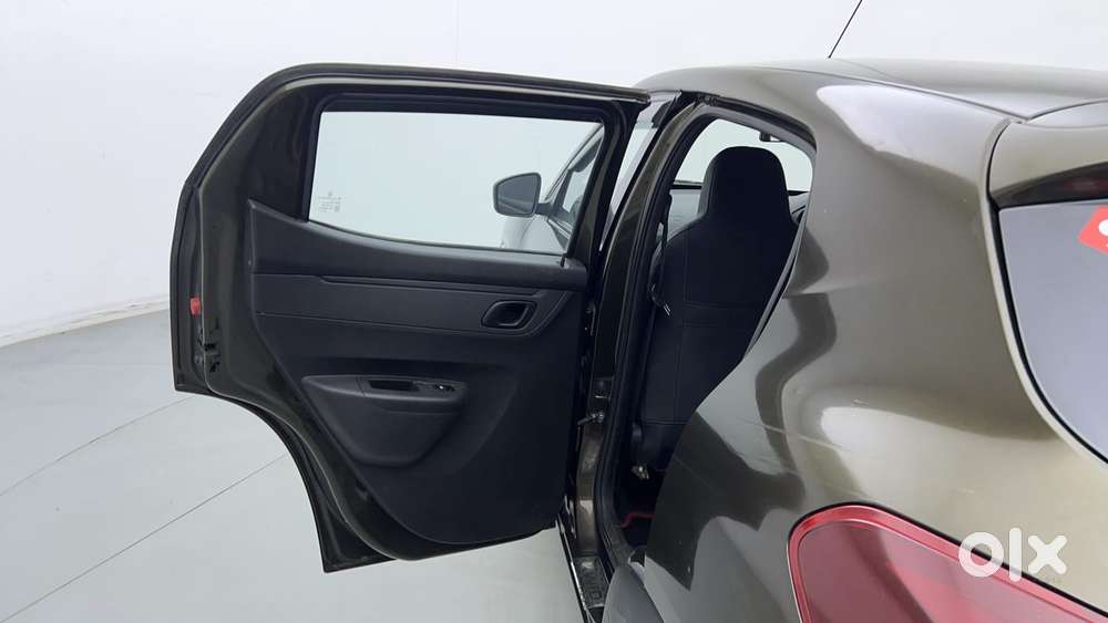 Renault Kwid 2019-ongoing 1.0 Rxt (o), 2020, Petrol