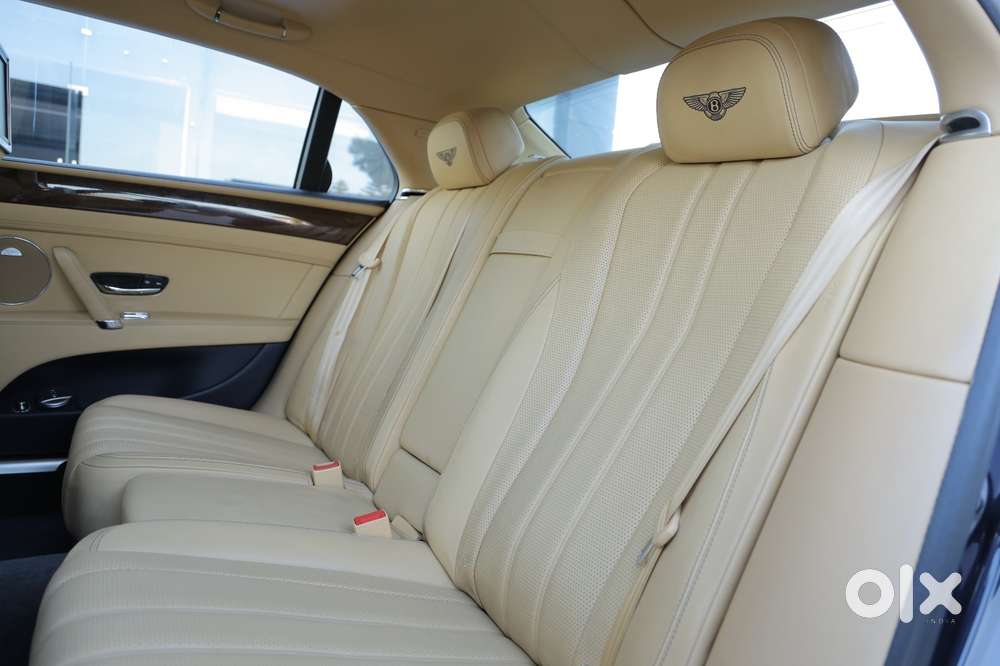 Bentley Flying Spur V8 Petrol, 2014, Petrol