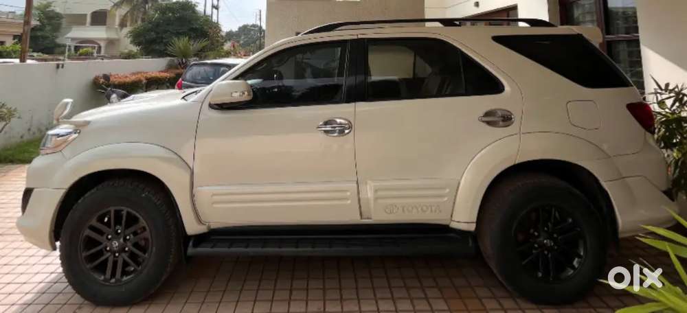 Toyota Fortuner 2013 Trd Sportivo Pearl White Manual
