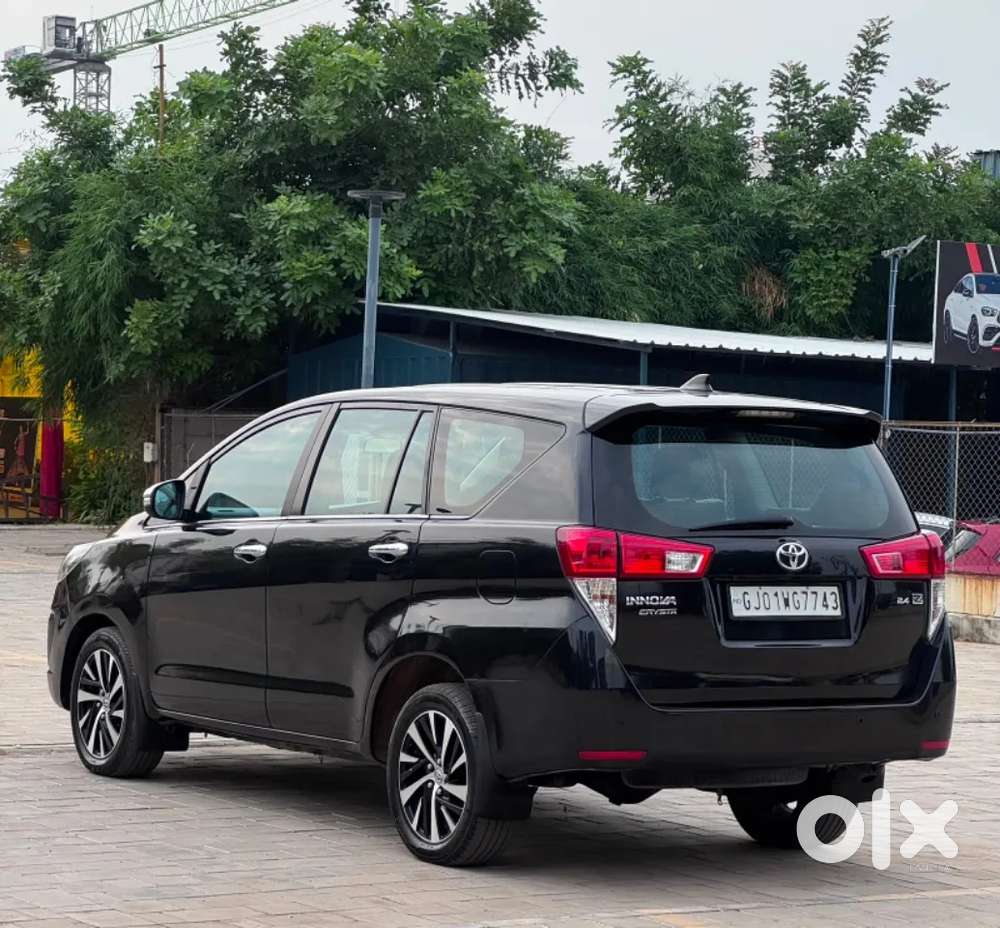 Toyota Innova Crysta [2020-ongoing] 2.4 Zx 7 Str, 2022, Diesel