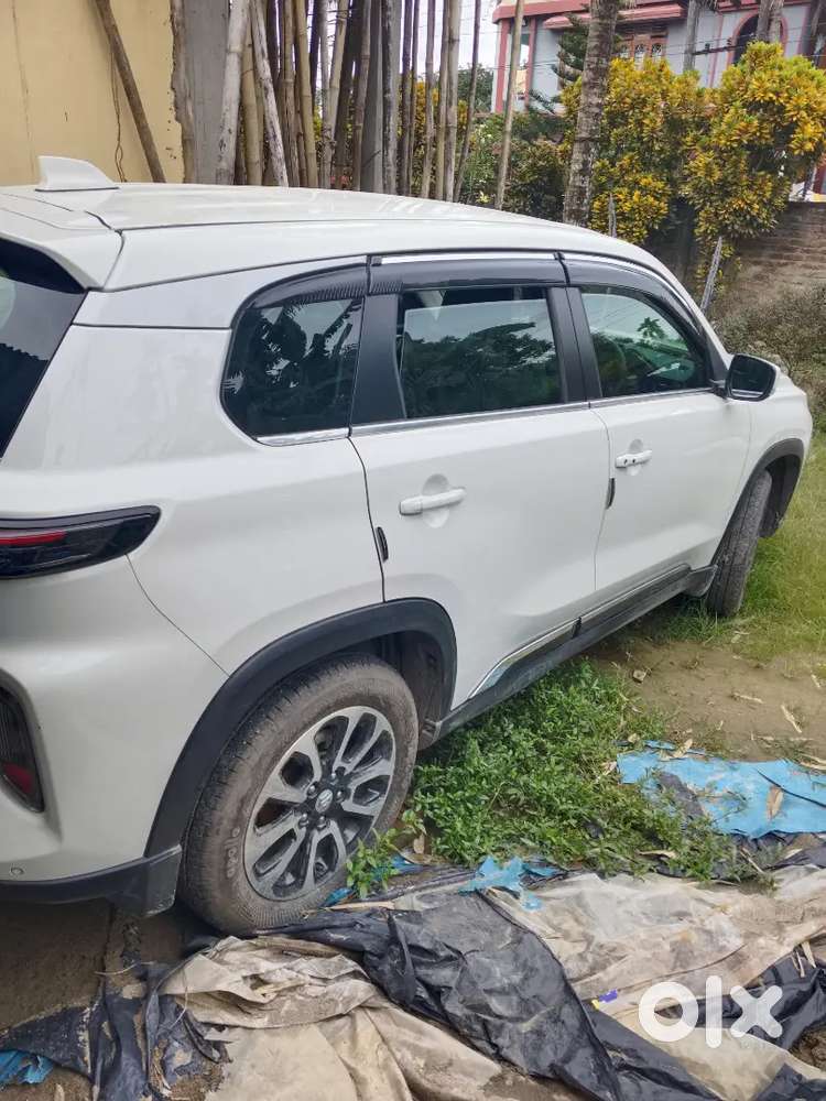 Maruti Suzuki Grand Vitara 2025 Petrol 15800 Km Driven