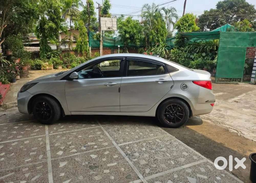 Hyundai Verna 2012 Petrol Well Maintained