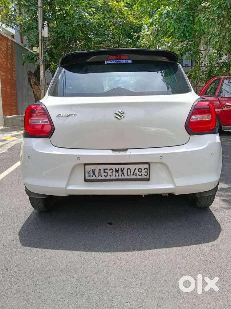 Maruti Suzuki Swift Vxi + Manual, 2022, Petrol