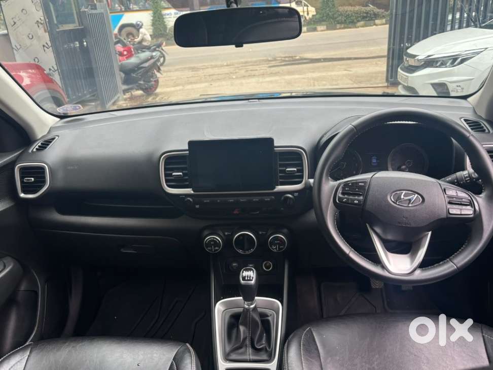 Hyundai Venue S Turbo, 2021, Petrol
