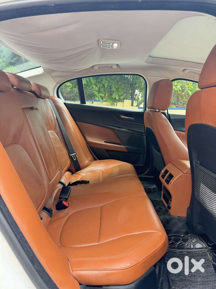 Jaguar Xe 2.0l Diesel Portfolio, 2019, Diesel