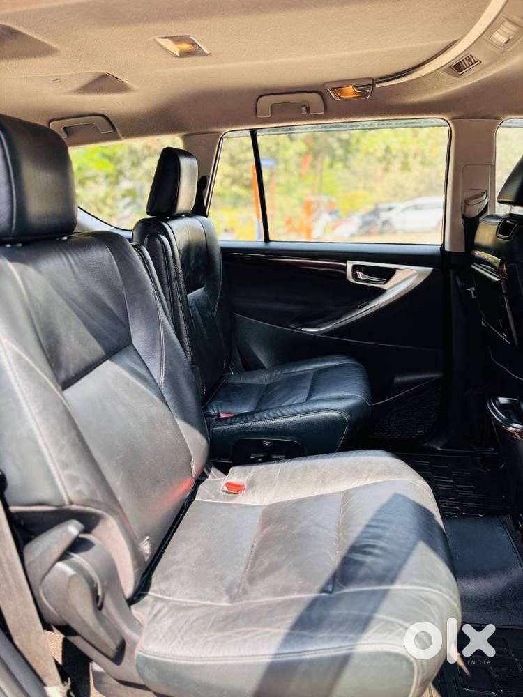 Toyota Innova Crysta