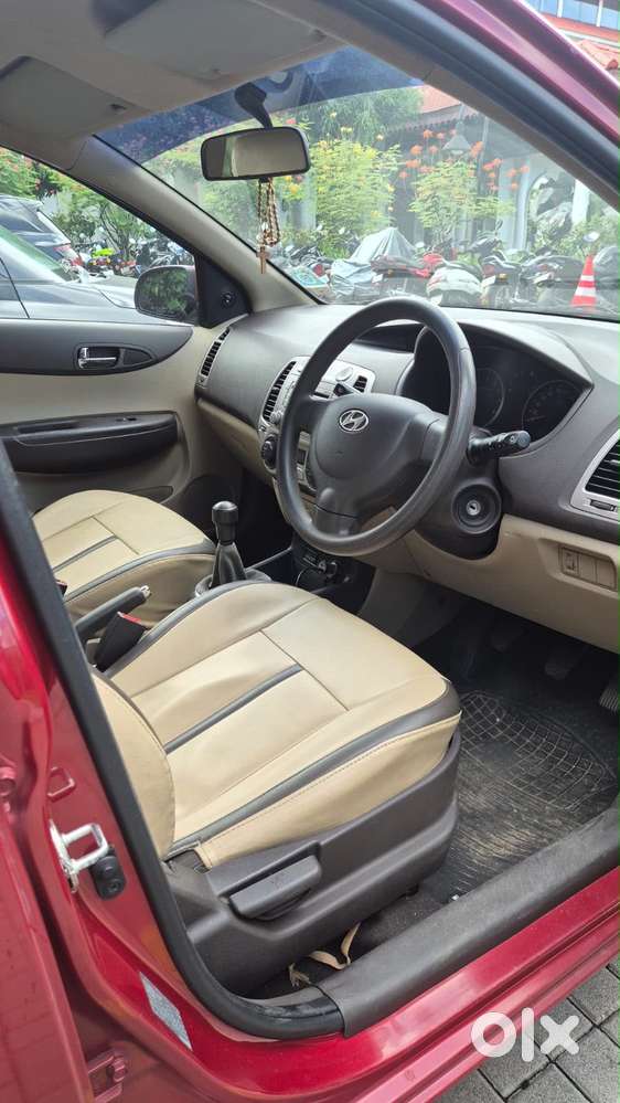 Hyundai I20 Car, 2010 Model, Magna, Tax Paid Up To 2030
