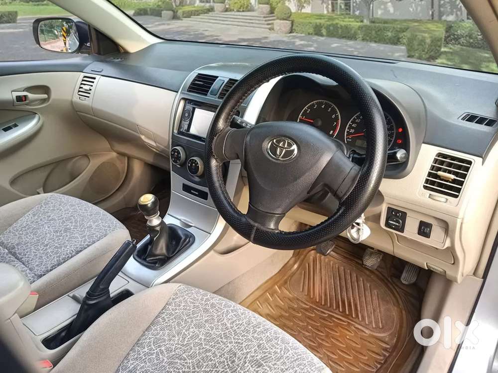 Toyota Corolla Altis [ ] 1.8 J, 2012, Petrol