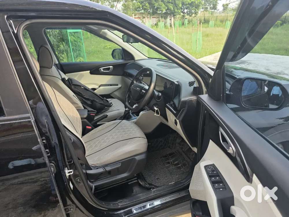 Kia Carens 2025 Manual 9550 Km