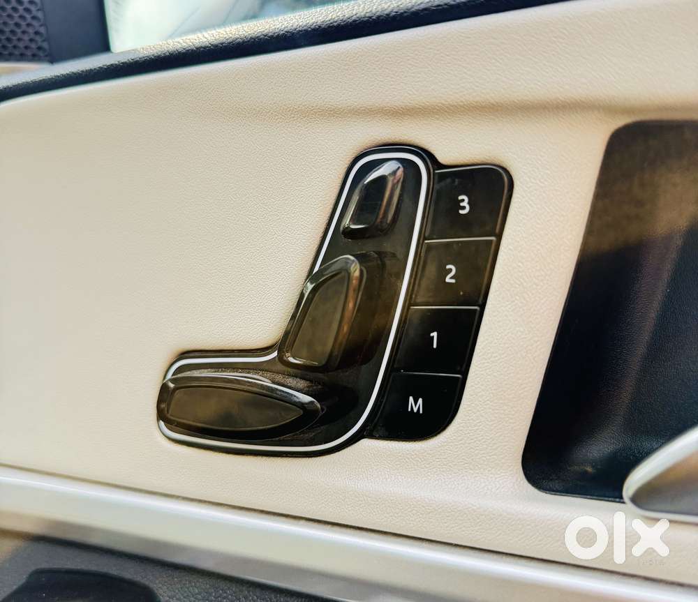 Mahindra Xuv700 2.2 Ax 7 Diesel At Luxury Pack Str, 2023, Diesel