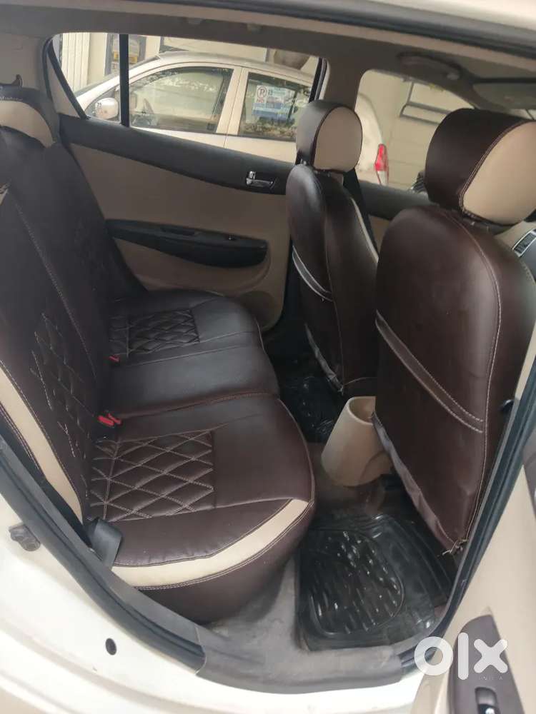 Hyundai I20 Asta Petrol Manual 2010