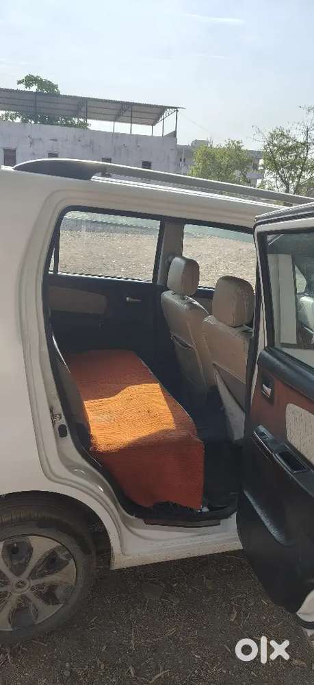 Maruti Suzuki Wagon Vxi  2017 Petrol Well Maintained