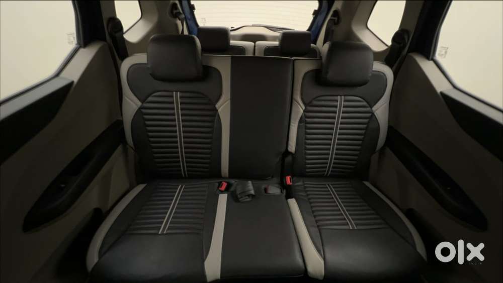 Renault Triber 1.0 Rxz Dual Tone, 2023, Petrol