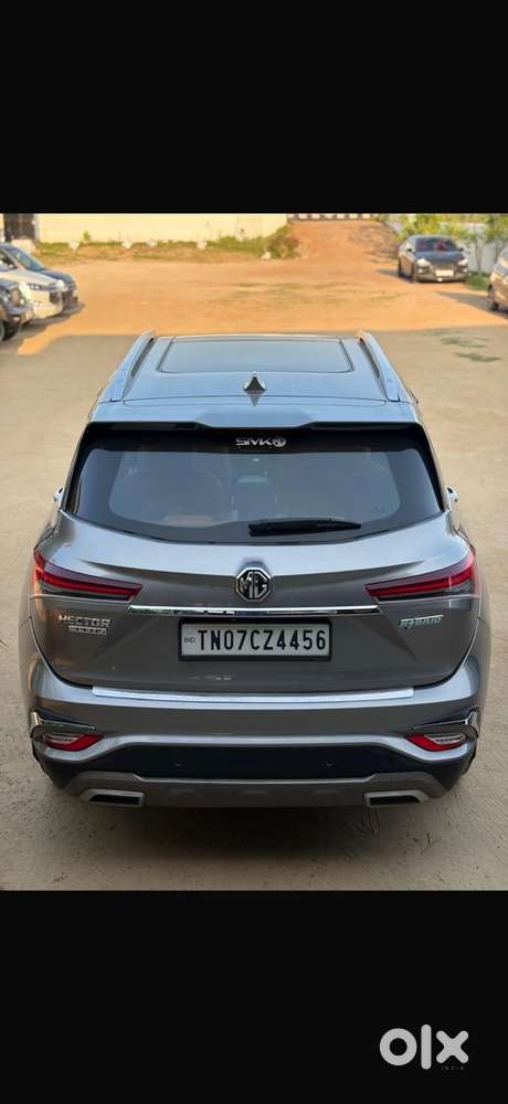 Mg Hector Plus 2022