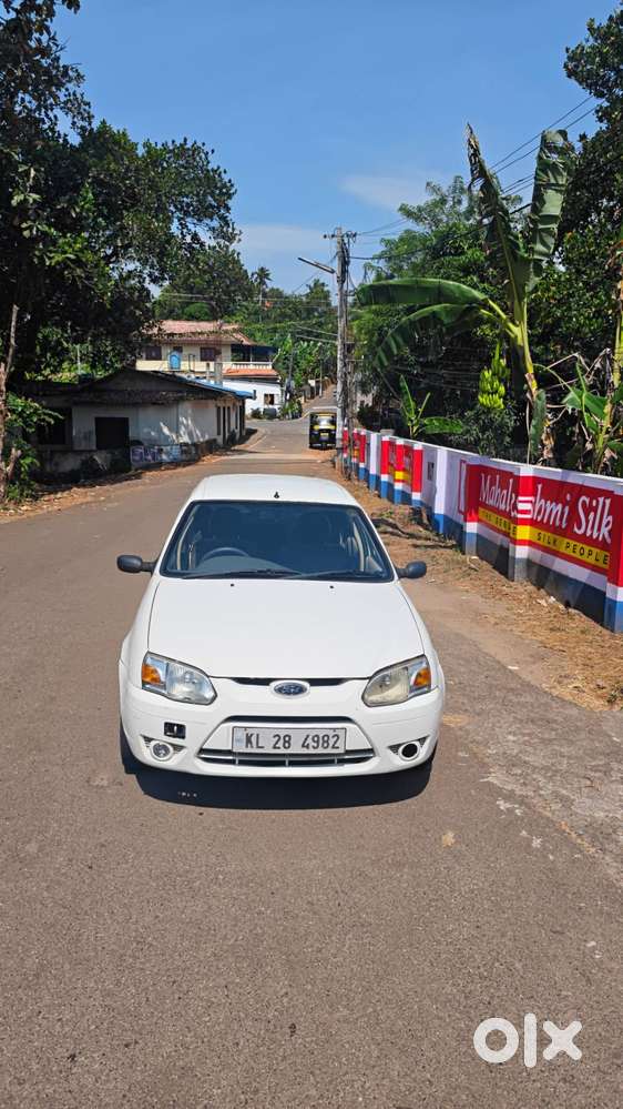 Ford Ikon 1.4 Zxi 2009