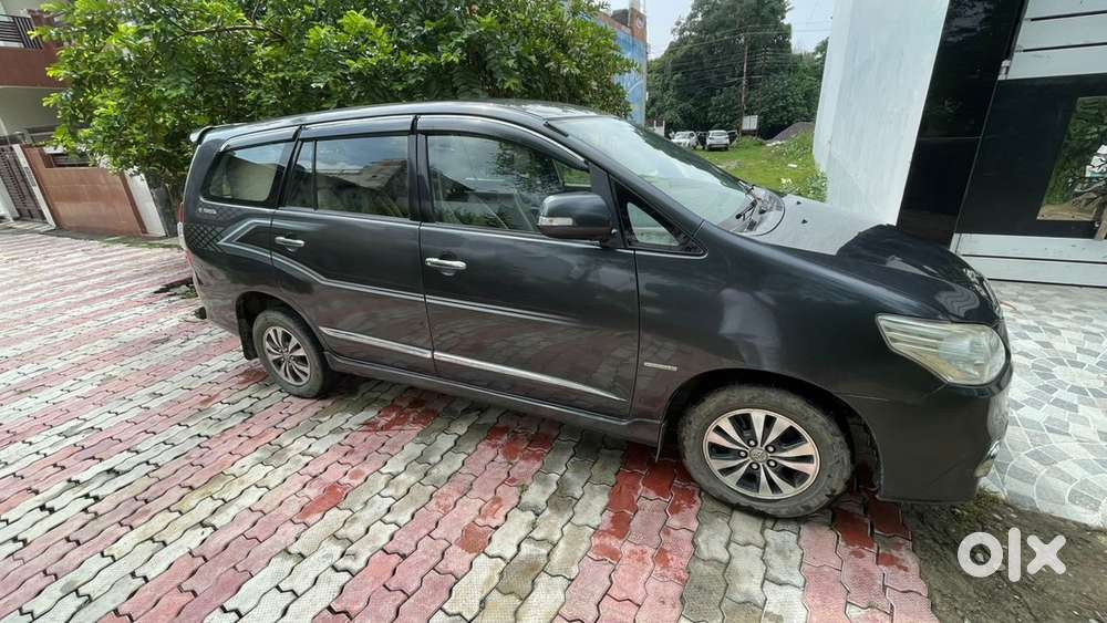 Toyota Innova Diesel 2015