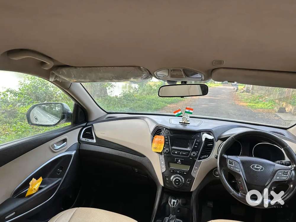 Hyundai Santa Fe 2014 Diesel 93000 Km Driven