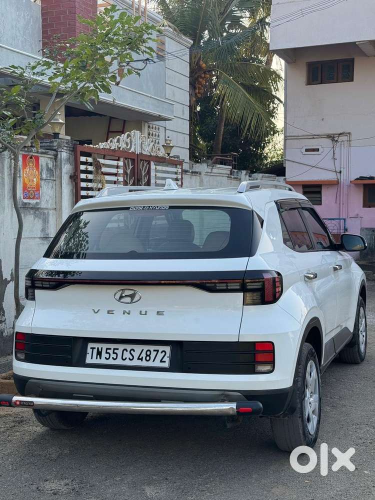 Hyundai Venue S 1.2 Petrol, 2022, Petrol