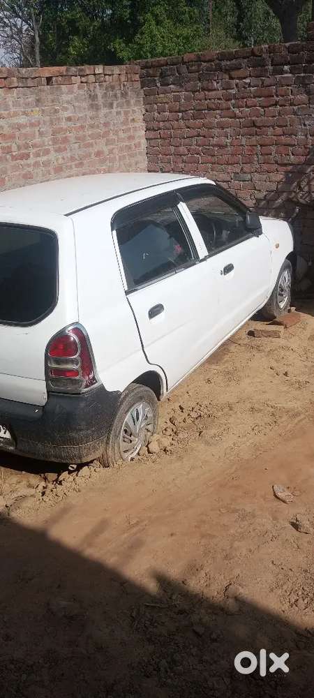 गाड़ी में कोई कमी नहीं है अर्जेंट बेचनी है पैसे की जरूरत है