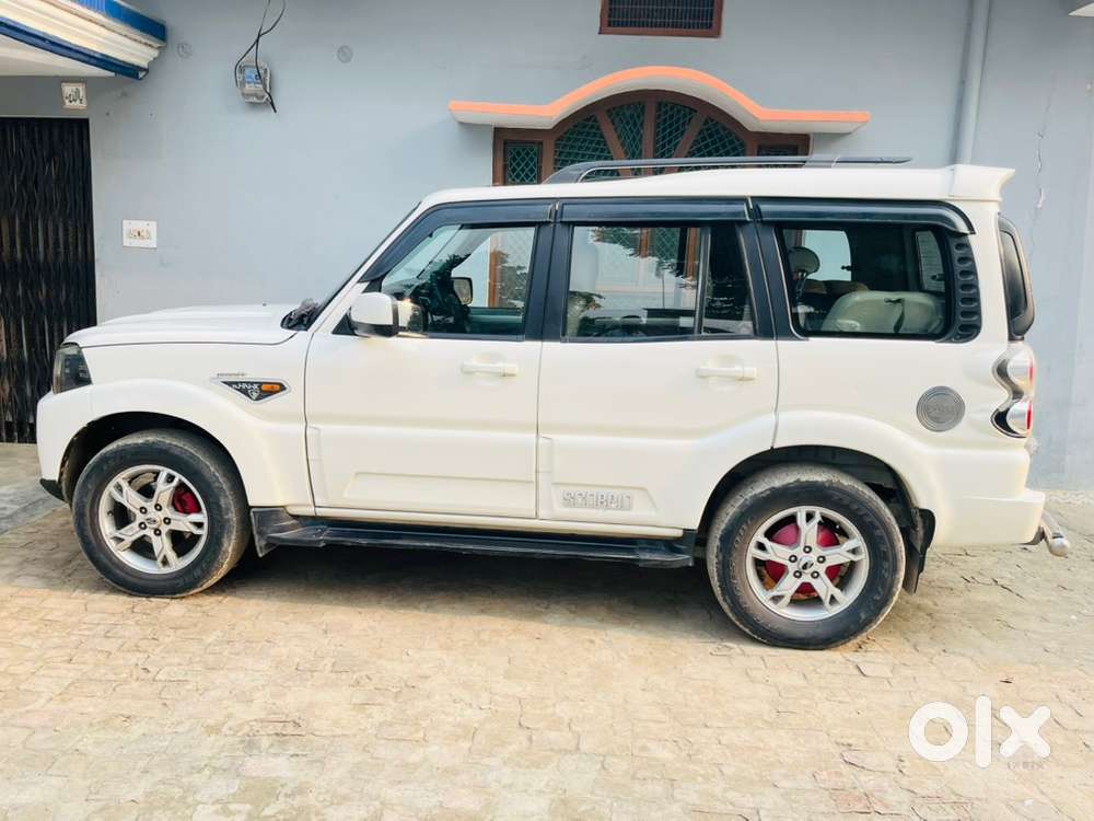 Mahindra Scorpio 2015 Diesel Well Maintained