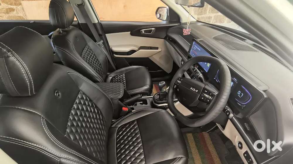 Kia Carens Clavis 2025