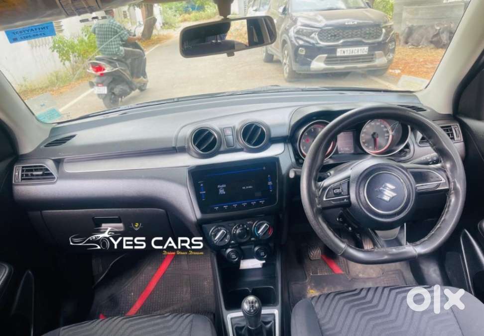 Maruti Suzuki Swift Vxi + Manual, 2022, Petrol