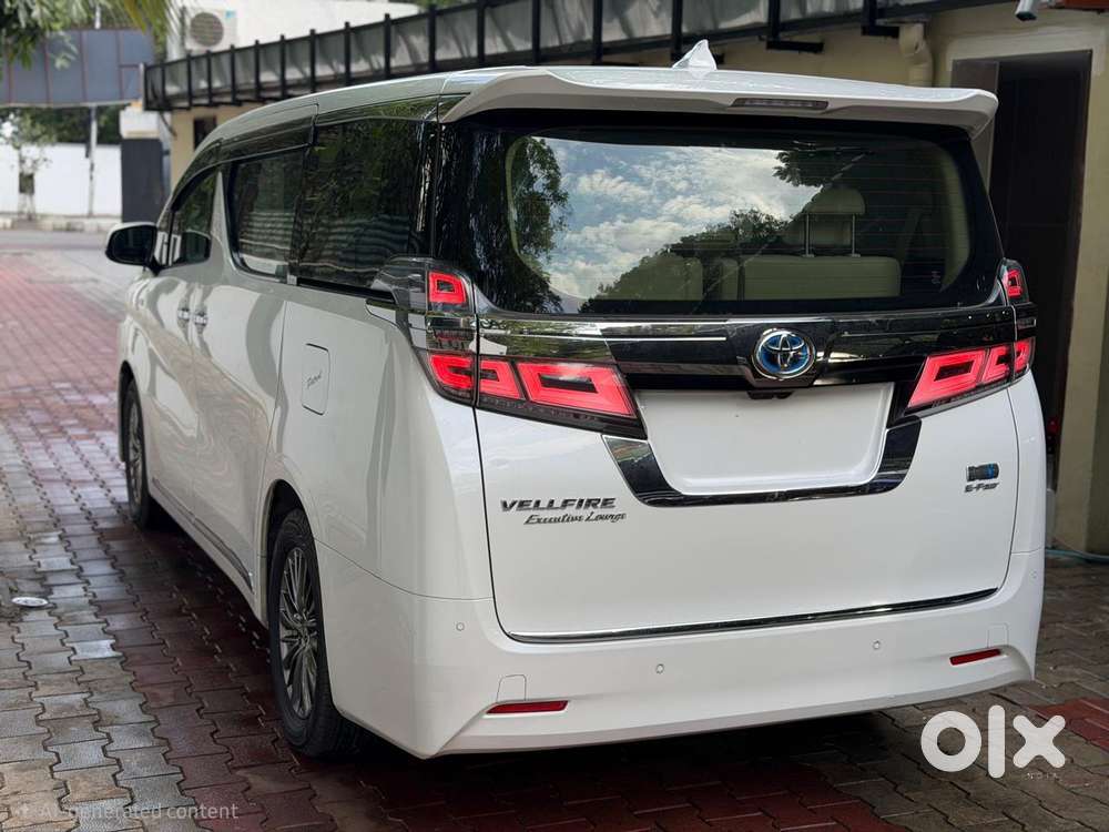 Toyota Vellfire 2.5 Executive Lounge, 2021, Petrol