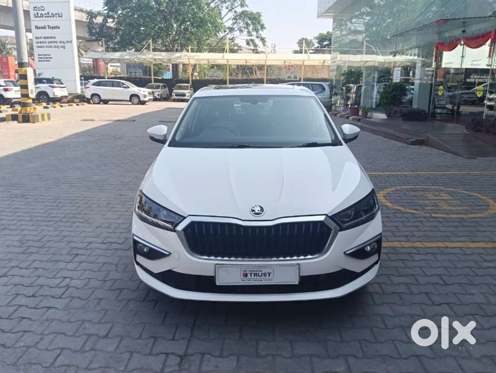 Skoda Slavia 1.0 Tsi Style, 2023, Petrol