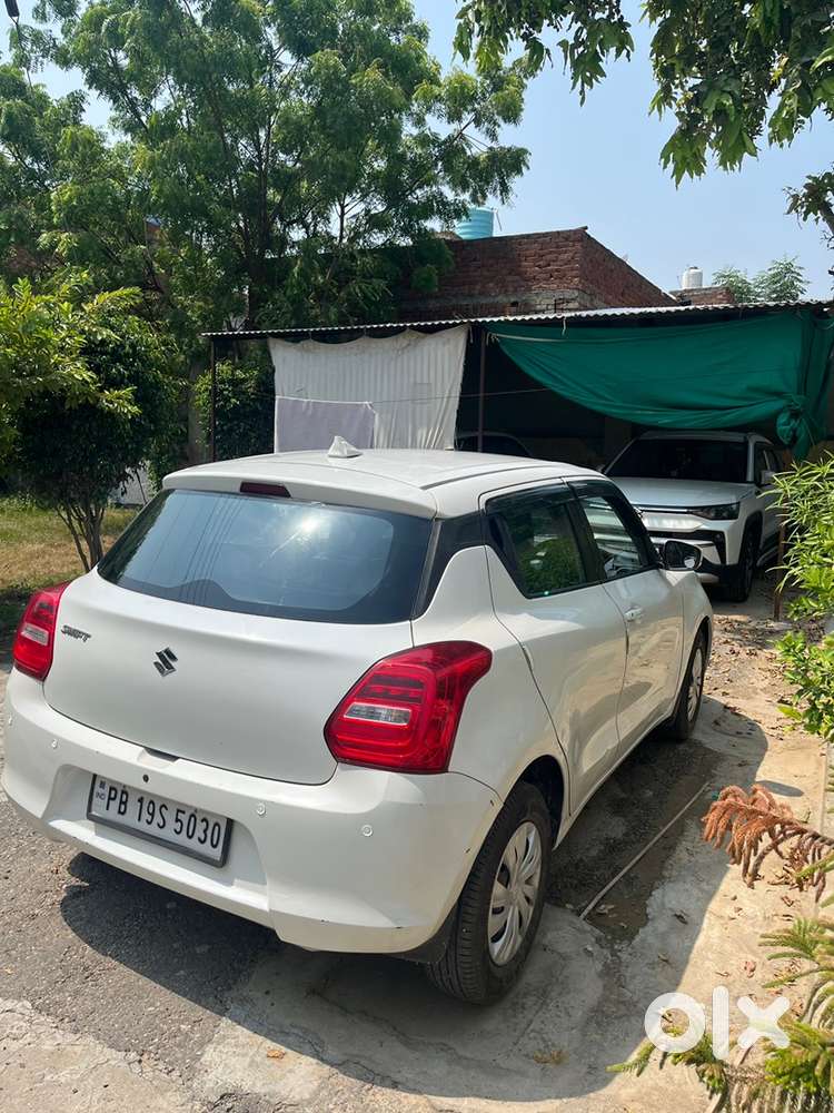 Maruti Suzuki Swift Vxi 2019