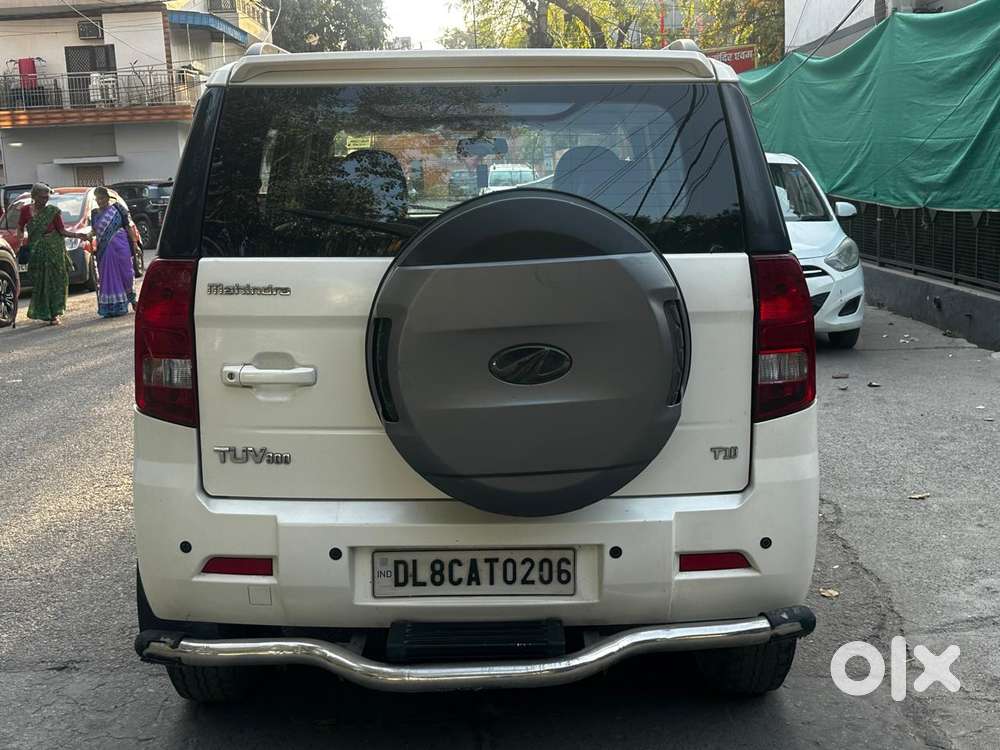 Mahindra Tuv 300 T10, 2018, Diesel