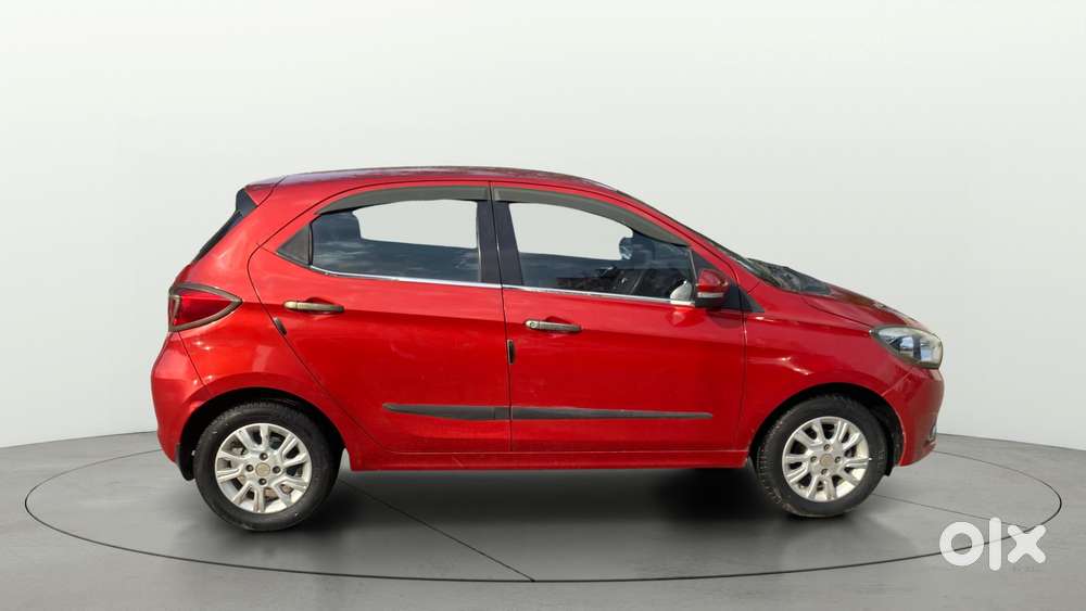Tata Tiago 1.2 Revotron Xza, 2018, Petrol
