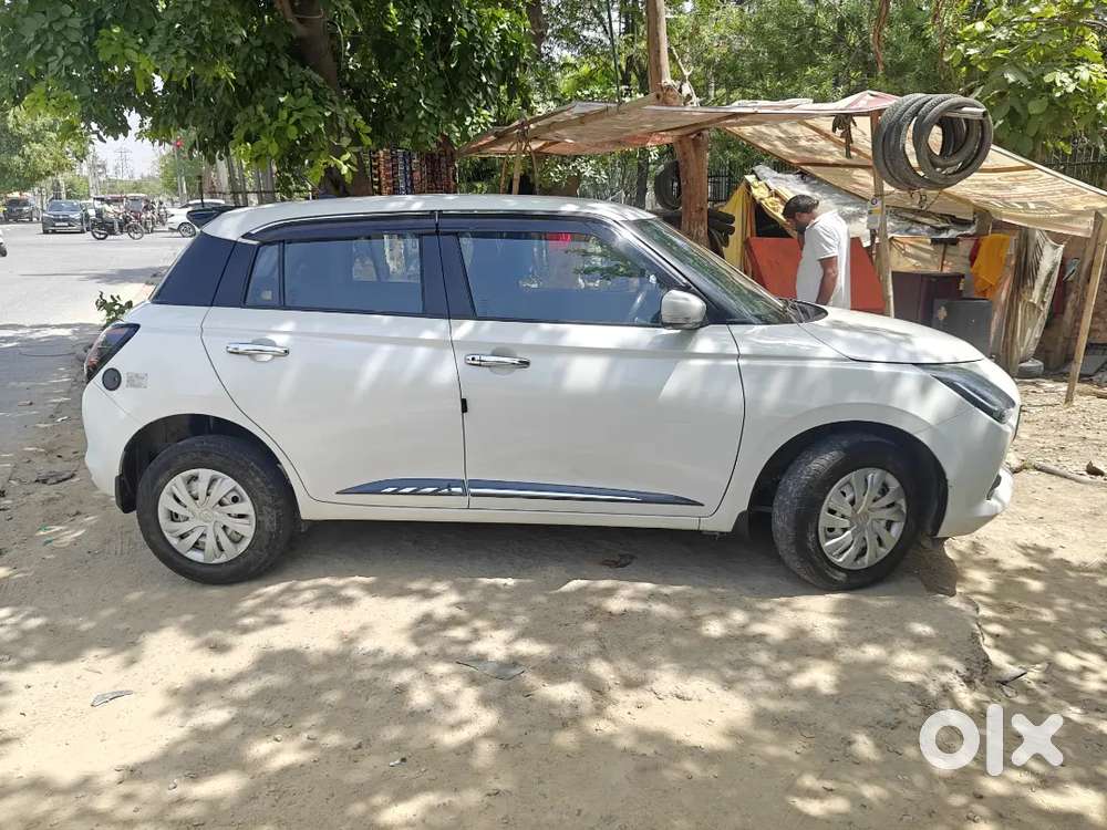 Maruti Suzuki Swift 2025 Cng & Hybrids 30000 Km Driven