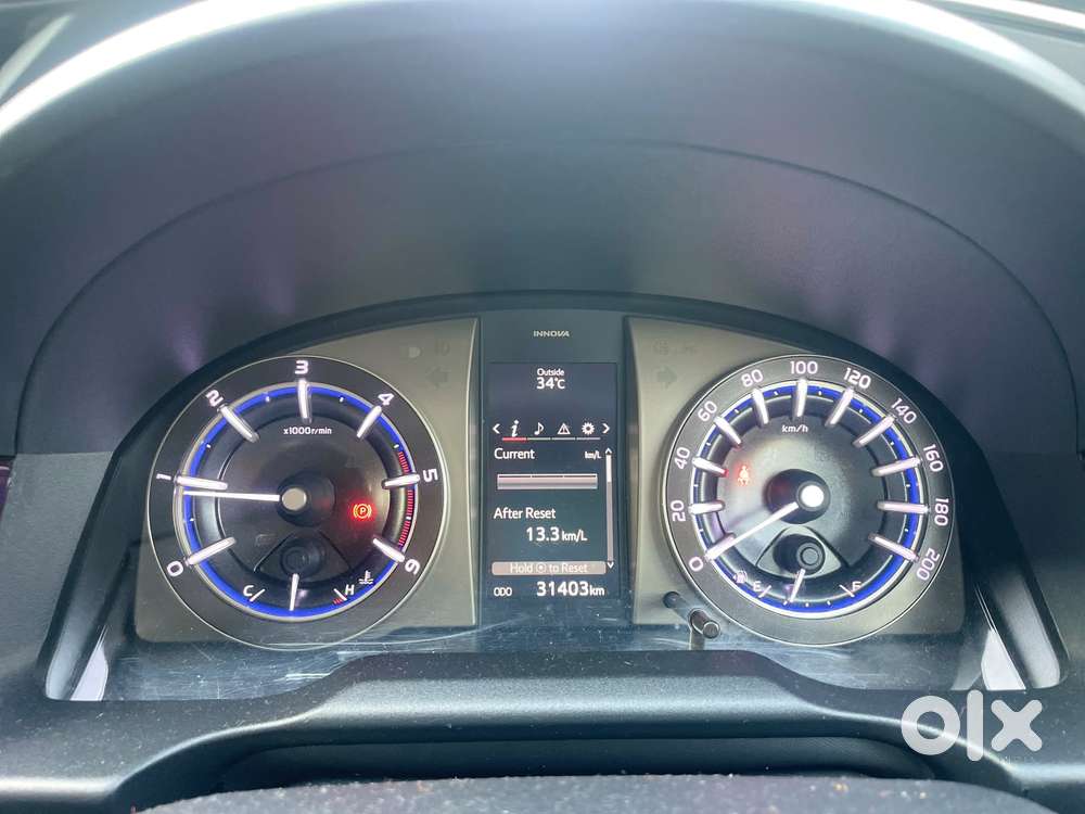 Toyota Innova Crysta 2.4 V 8 Str, 2023, Diesel