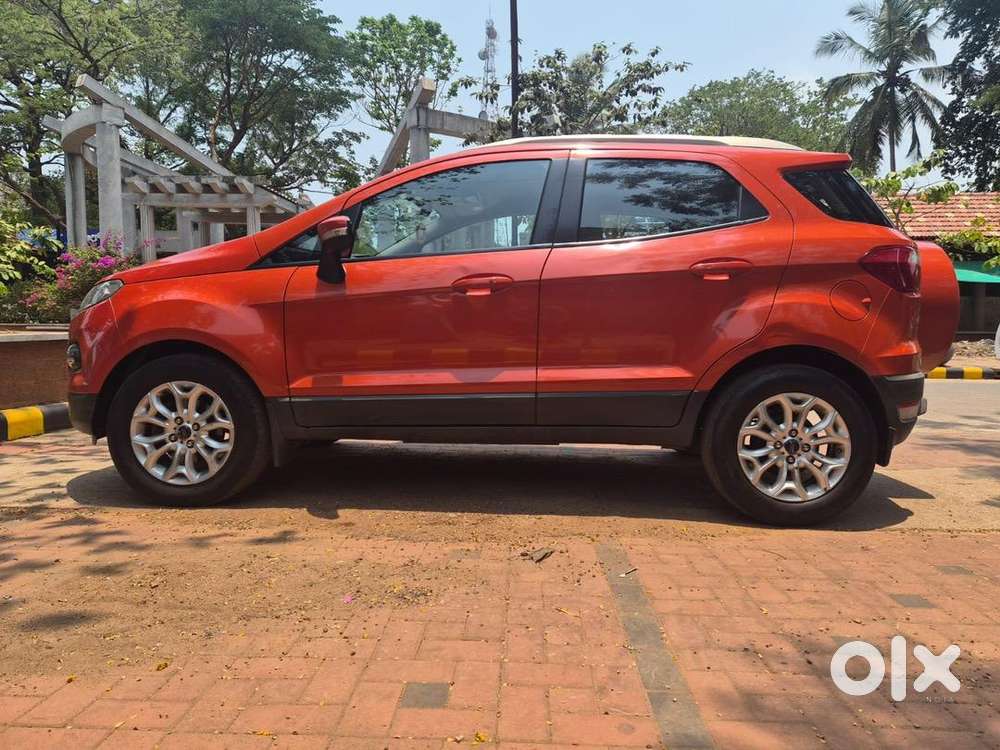 Ford Ecosport 2016 At Titanium Petrol 80000 Km Driven