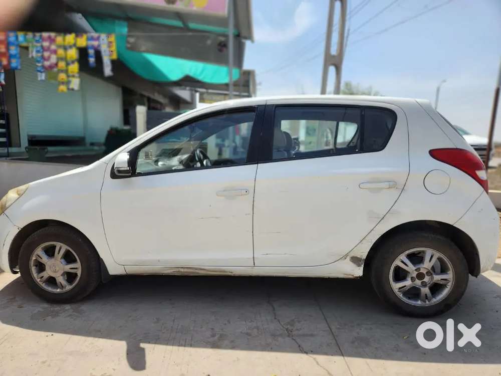 Hyundai I20 2011 Petrol+cng 162000 Km Driven