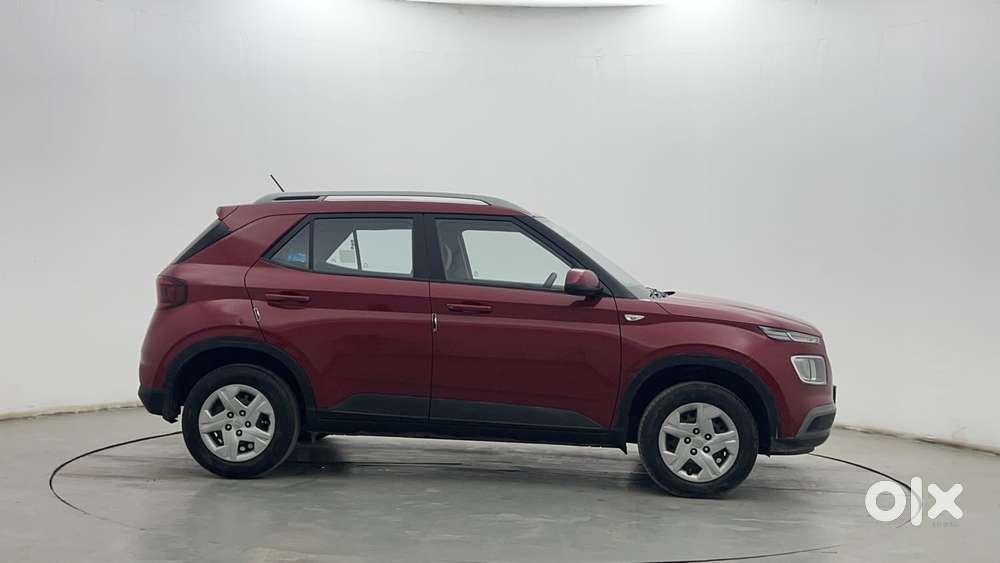 Hyundai Venue S 1.2 Petrol, 2022, Petrol