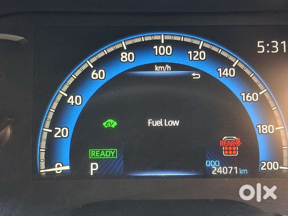 Toyota Innova Hycross 2.0 Vx (o) Hybrid 8 Str, 2025, Petrol