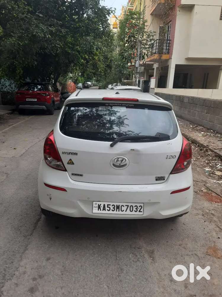 Hyundai I20 2012 Diesel 118000 Kms, Well Maintained. Mint Condition