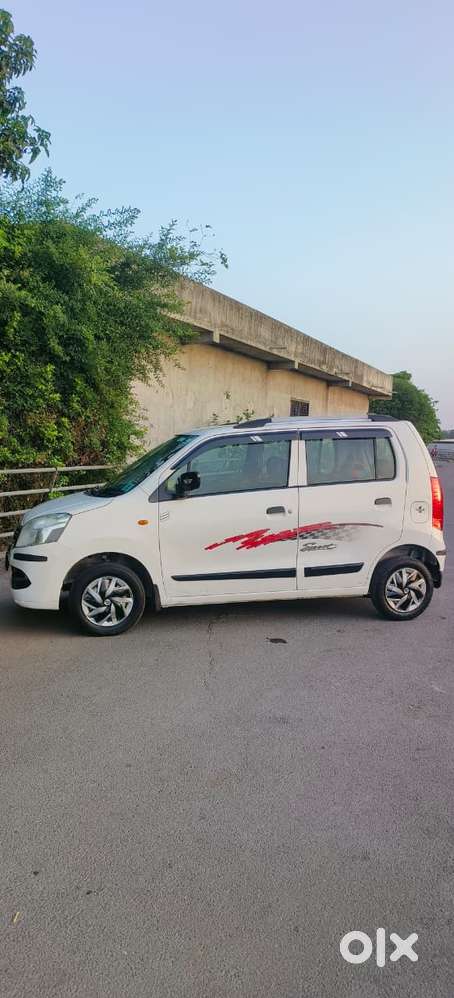 Maruti Suzuki Wagon R Lxi Optional, 2012, Petrol