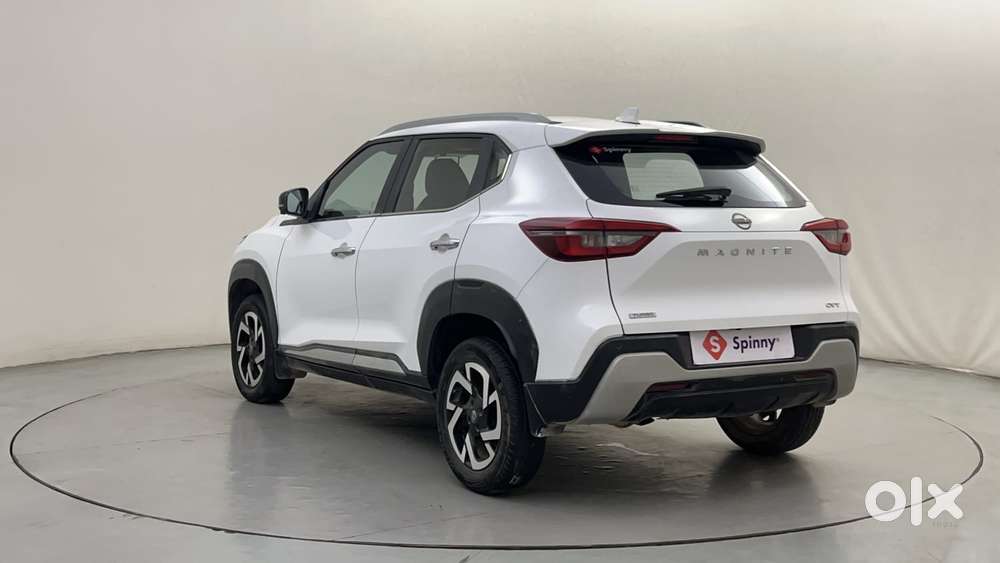 Nissan Magnite 1.0 Xv Premium Turbo Cvt, 2024, Petrol