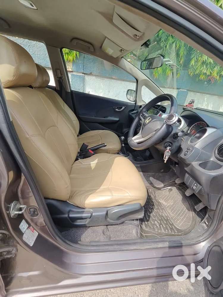 Honda Jazz 1.2 Zx 2012 पेट्रोल ऑटोमैटिक