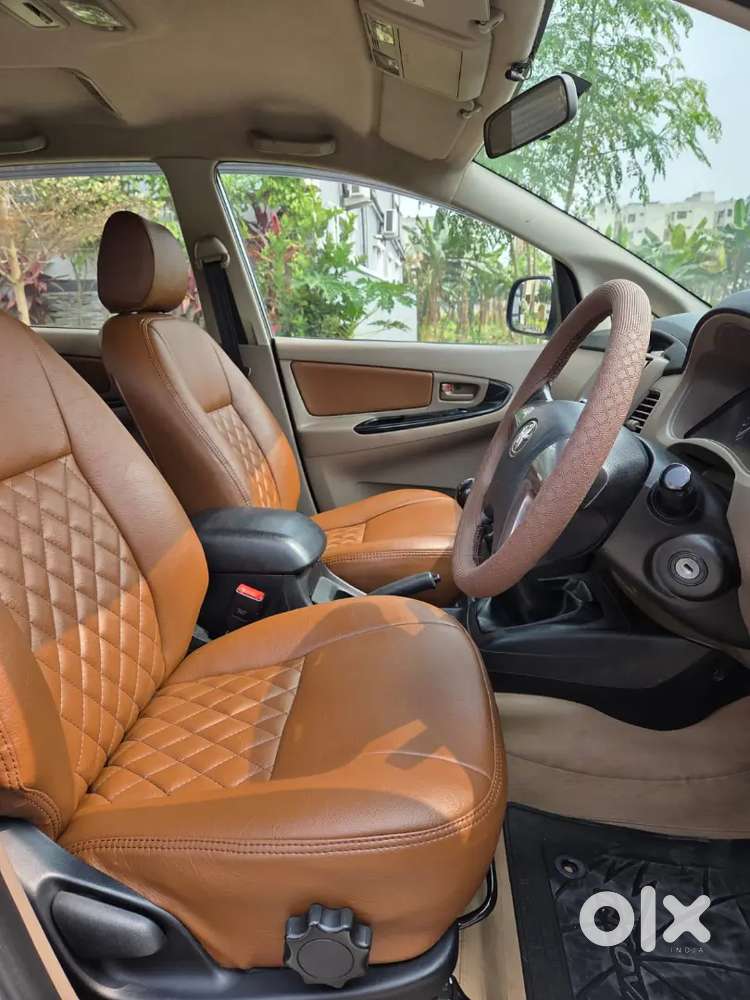 Toyota Innova 2016 Diesel Well Maintained = Showroom Track