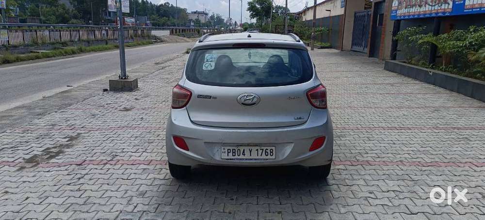 Hyundai Grand I10 1.2 Crdi Sportz Dual Tone, 2016, Petrol