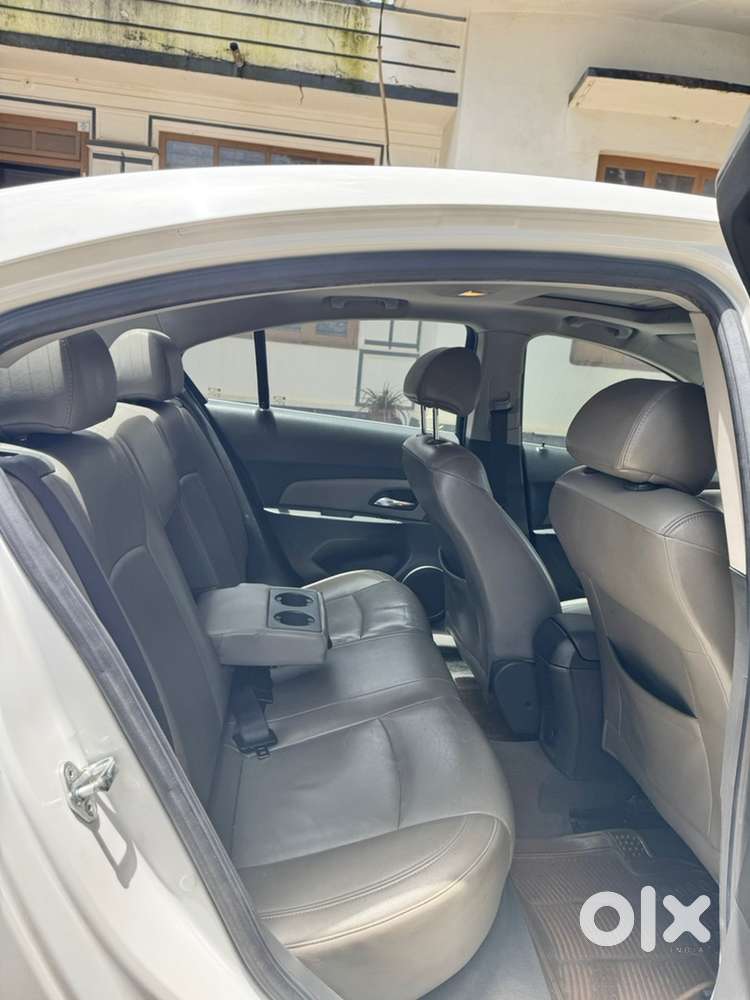 Chevrolet Cruze 2010 Diesel Well Maintained