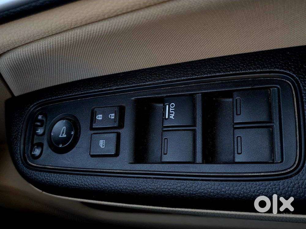 Honda Amaze Vx (o) I-vtec, 2022, Petrol