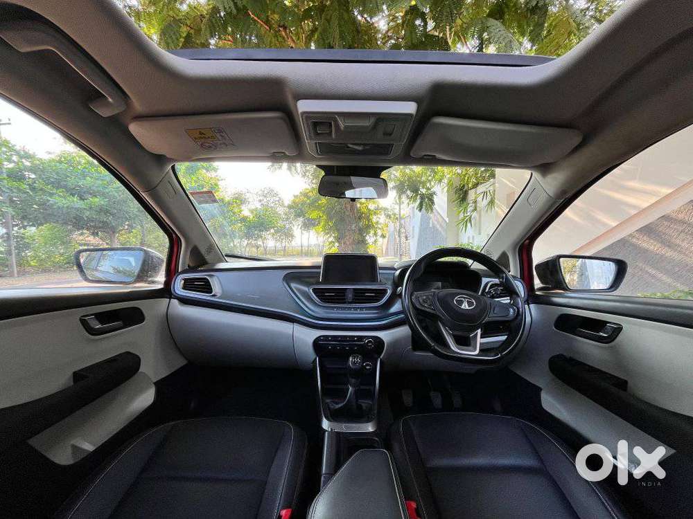 Tata Altroz, 2023, Cng & Hybrids