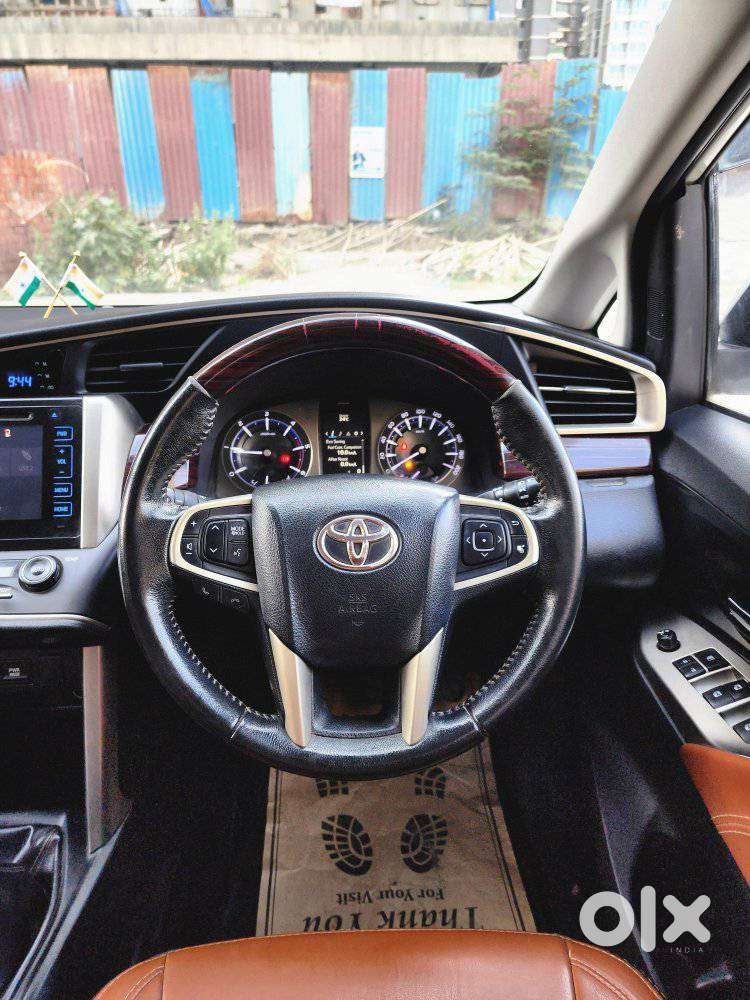 Toyota Innova Crysta 2.4 V, 2017, Diesel